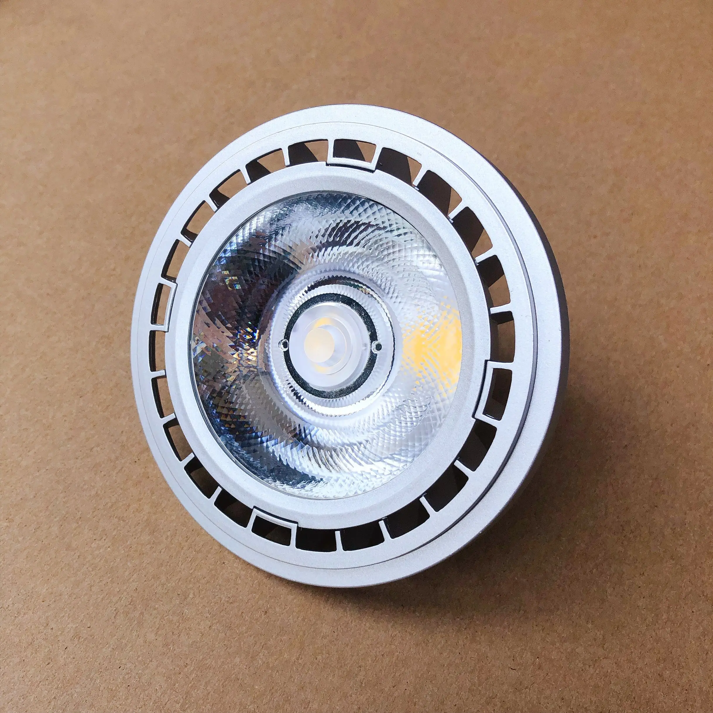 1pcs AR111 LED Žaromet 15W COB LED Svetloba, možnost zatemnitve G53 GU10 DC12V AC110V AC220V QR111 LED Žarnice Lučka za Osvetlitev Notranje Stropne Svetilke